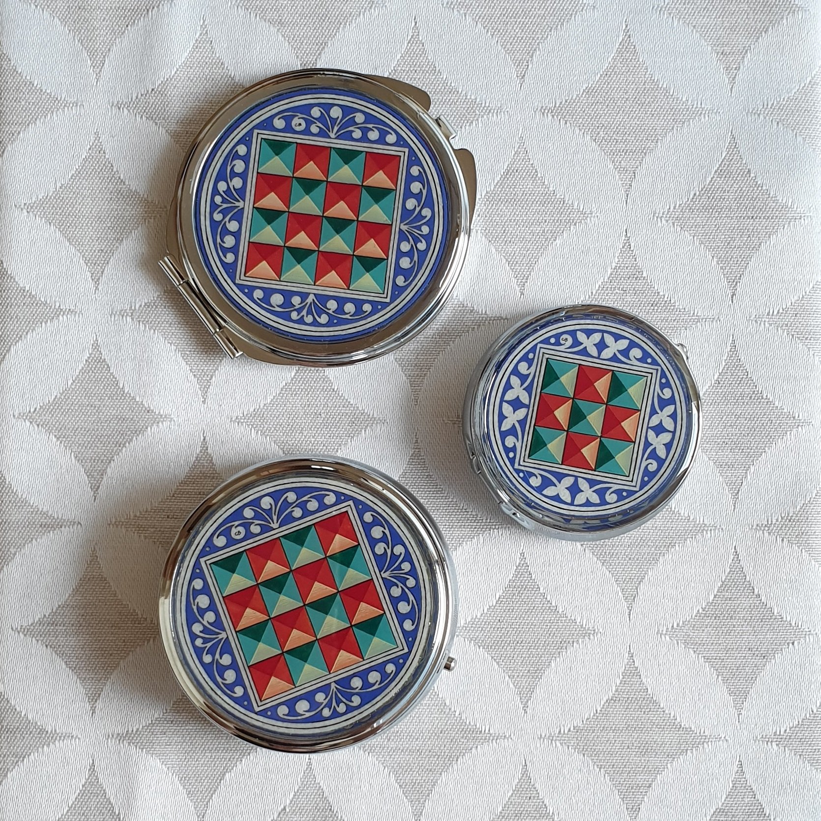 Bo&icirc;te pilulier petit enluminure Florence