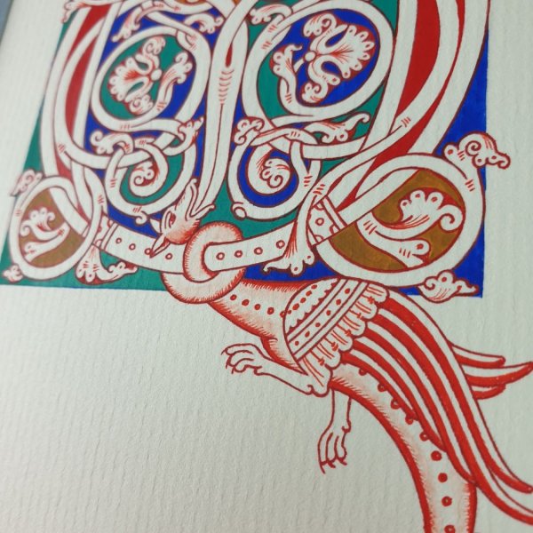 Letra Q iluminada em estilo rom&acirc;nico