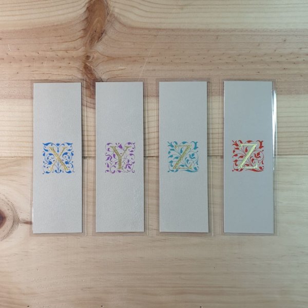 Marque-page enlumin&eacute; initiale or et arabesques